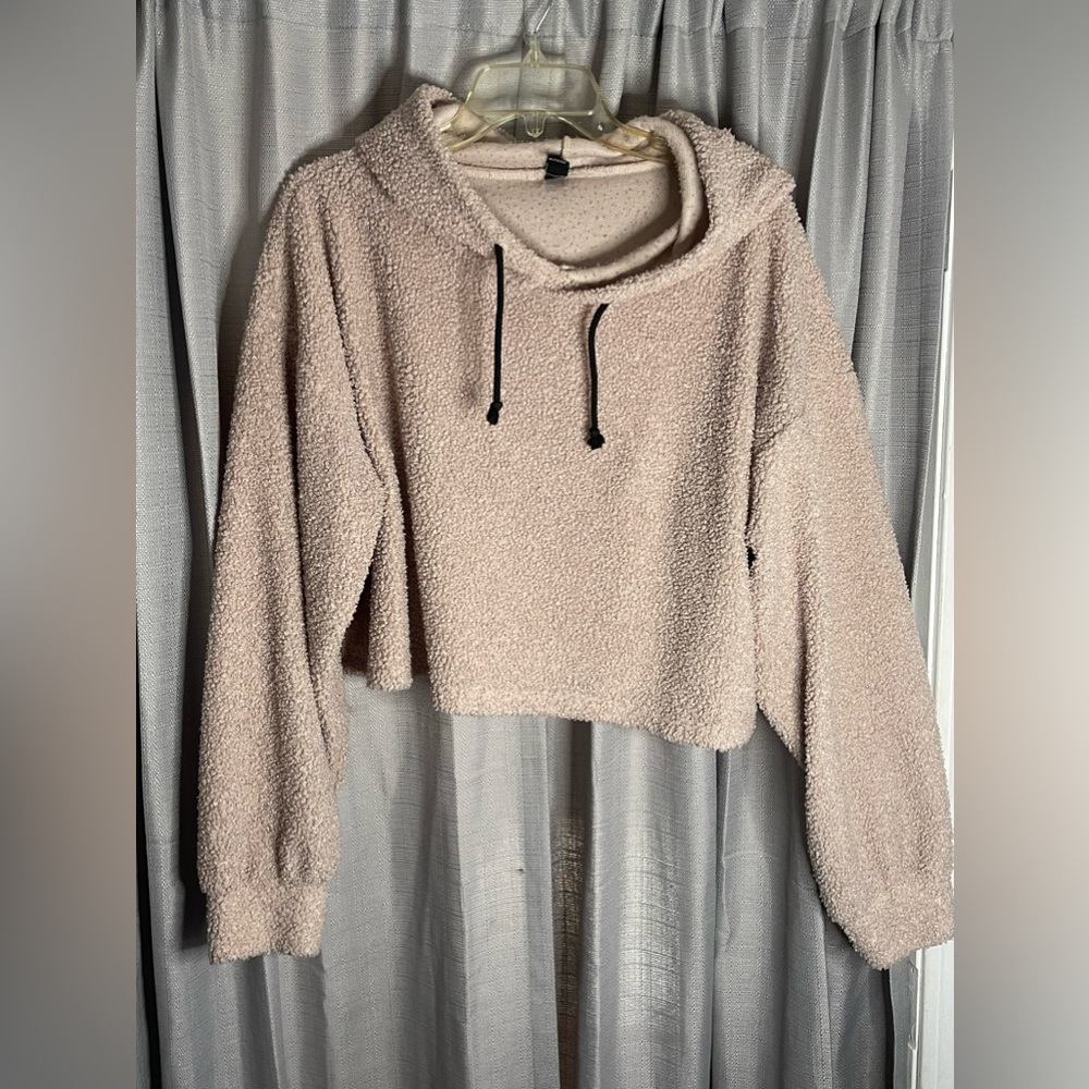 Pink Windsor crop hoodie size M